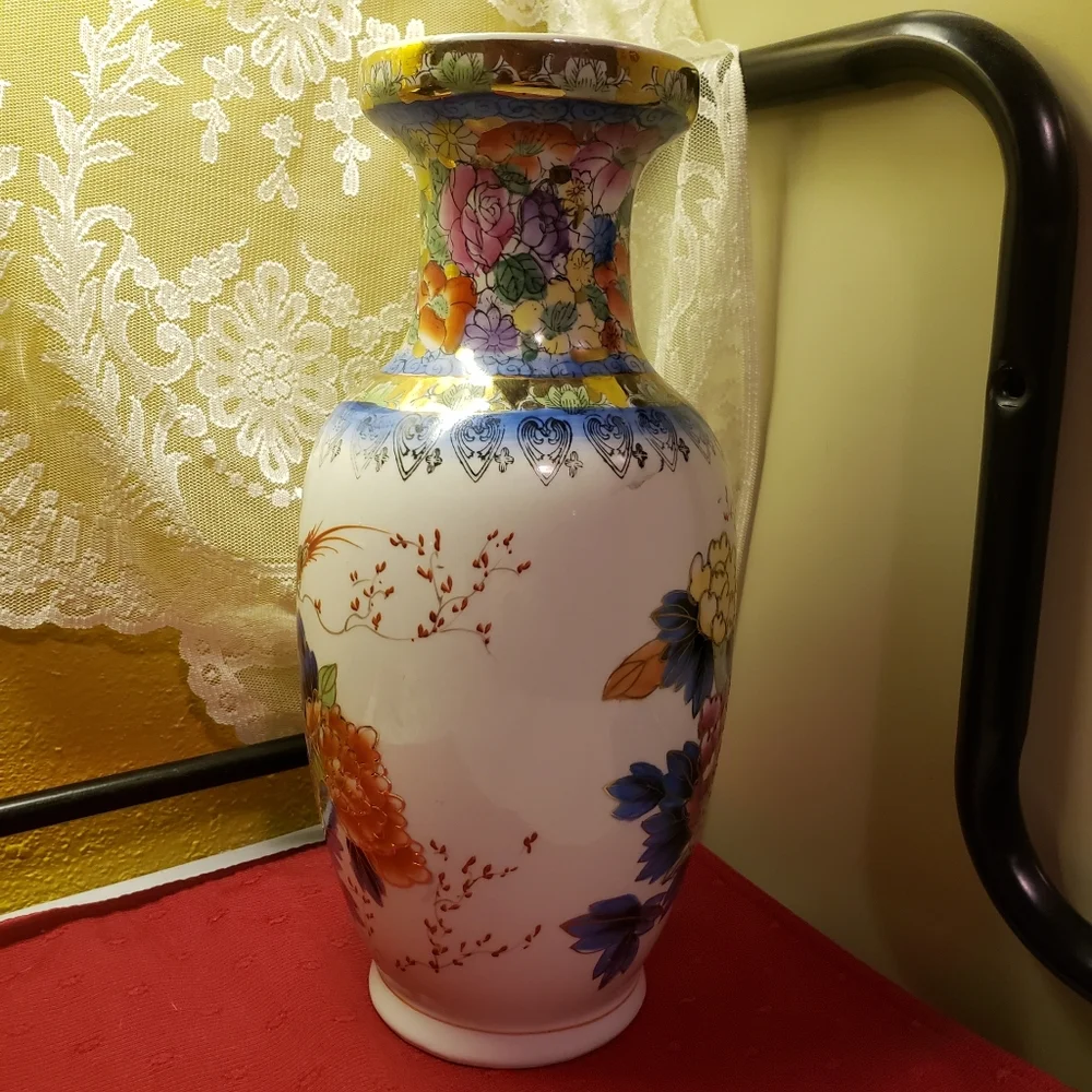 Vtg Mid Century J S Chinese Floral/Bird/Gold Accents Vase 14